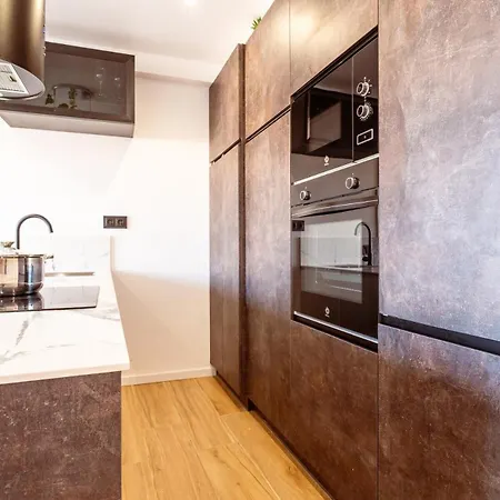 Penthouse By Unik Apartment